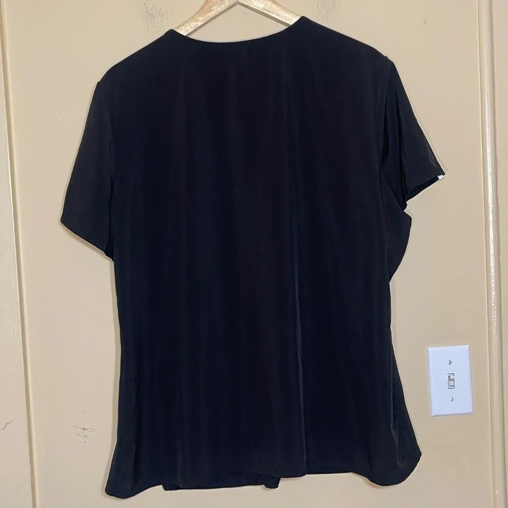 Figs Black Women's Top - Picture 2 of 8